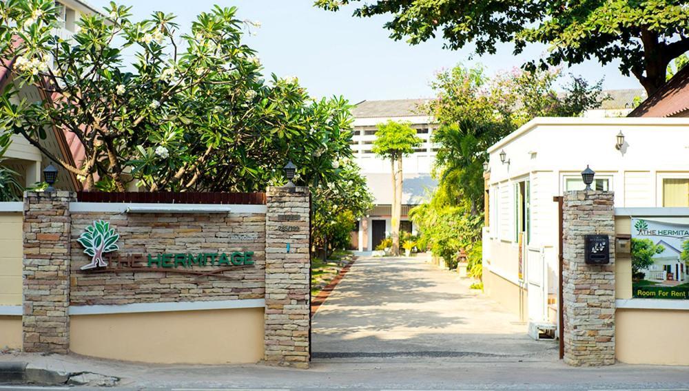 The Hermitage Pattaya Exterior foto